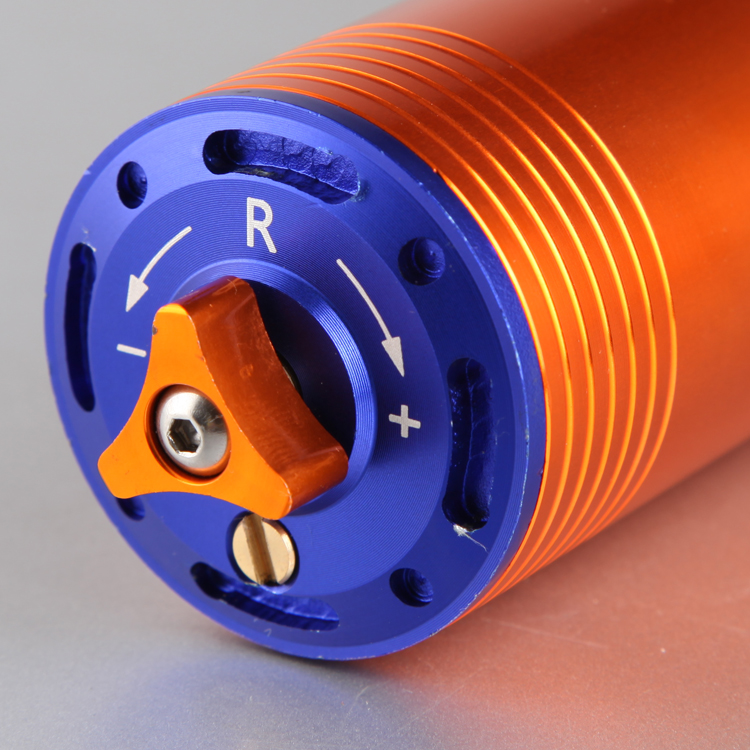 A02Q0D Adjustable slotted cap